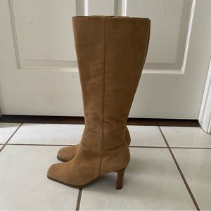 Squaretoe Suede Heeled Boots